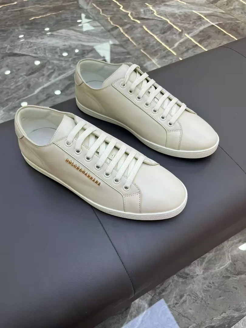 Men's Men's Shoes 💰400 [New Style] 🐝🐝DG men's calfskin sneakers Portofino Yacht shoes, simple and versatile design, unique saddle leather soles. The Dolce &G logo rear wing is the icing on the cake. Imported cowhide + rubber outsole Size: 39-44 (customized at 38.45)